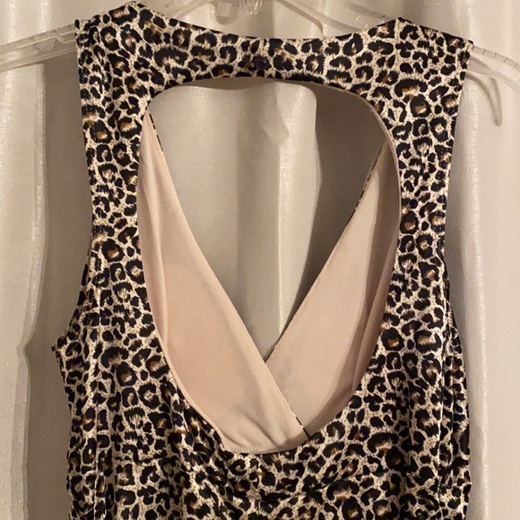 Leopard-print bodycon dress — so fun & flattering! - Picture 3 of 7